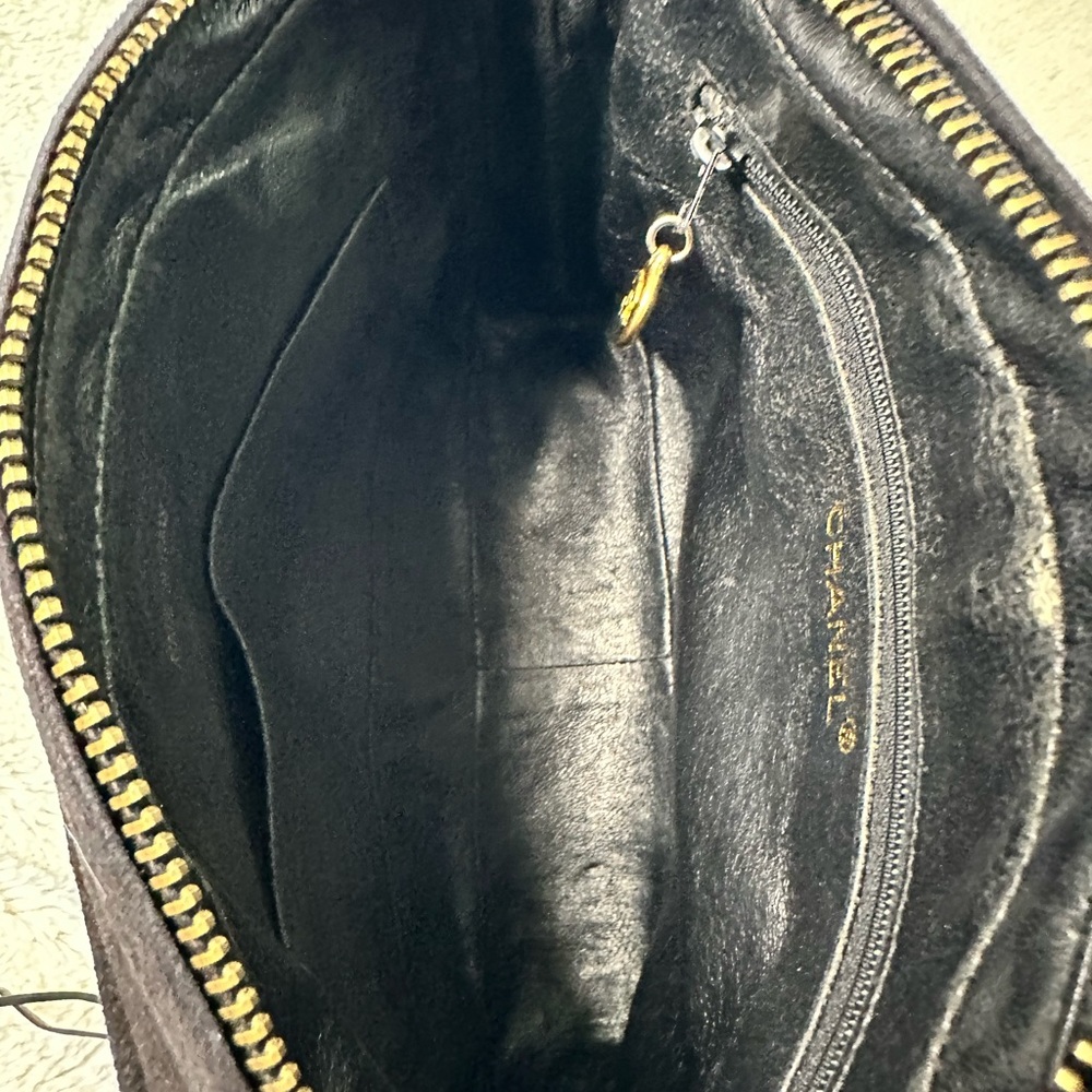 Chanel suede camera bag - Picture 5 of 9